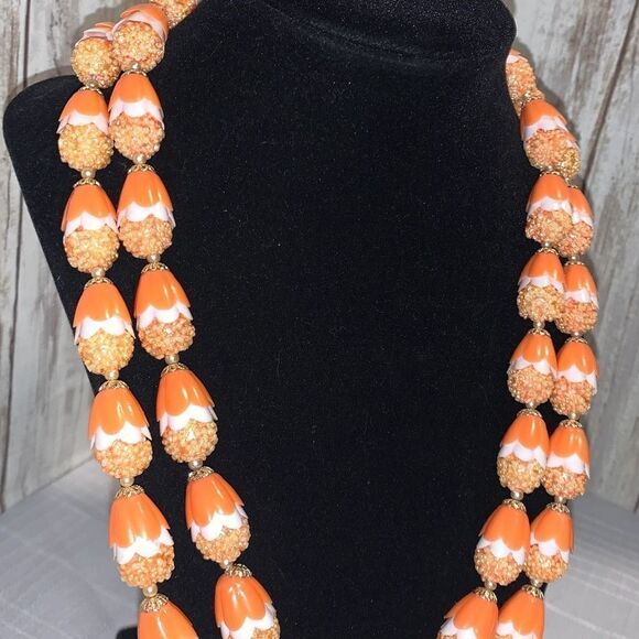 Vintage Coral Plastic Bead Multi Strand Necklace Japan - Picture 3 of 16